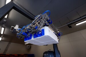 Efficiënter en beter: automatisch kiepen van dozen met zalm
